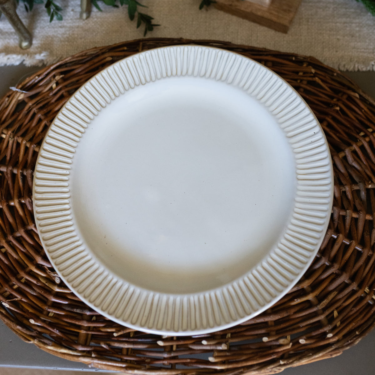 11" Line Edge Dinner Plate