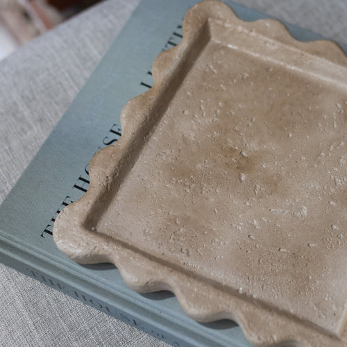 10" Cream Square Scallop Tray