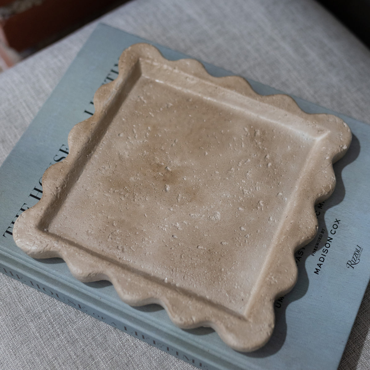 10" Cream Square Scallop Tray