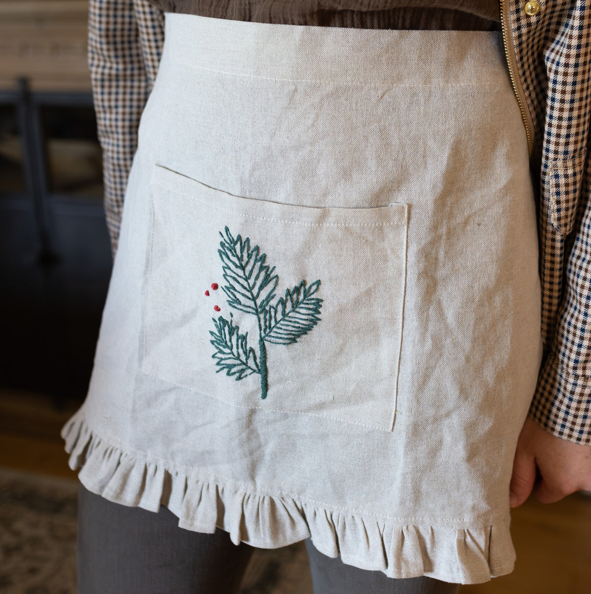Holiday French Knot Half Apron