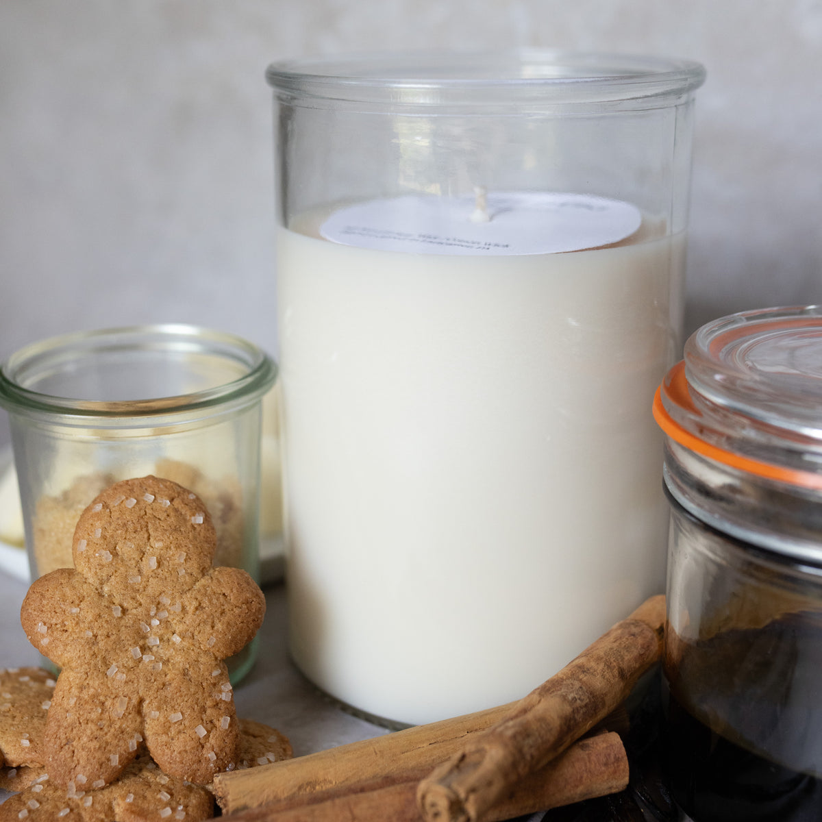 20 oz. Gingerbread Candle