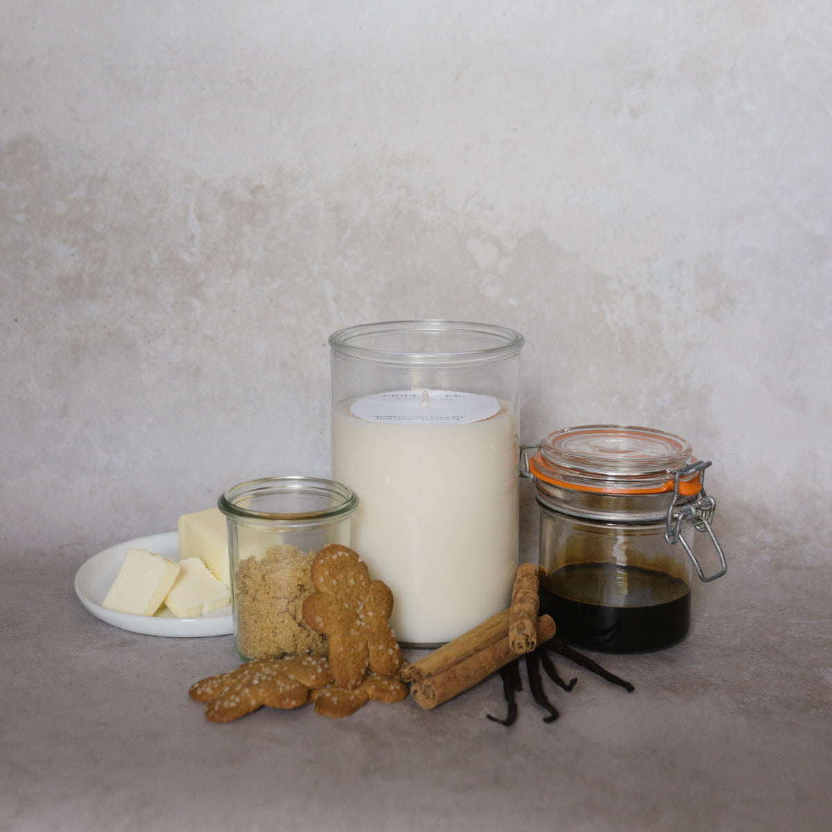 20 oz. Gingerbread Candle