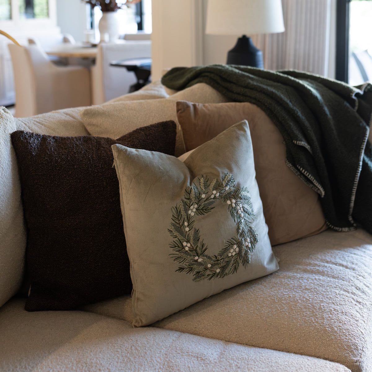 18" Wreath Pillow